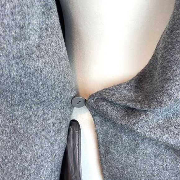 J. Jill Gray Women's Cardigan Sweater - Picture 4 of 8